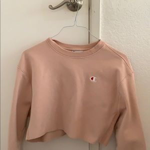 light pink champion long sleeve sweater/shirt